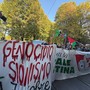 Manifestazione Pro Pal: subito tensioni e scontri con le forze dell'ordine Manifestazione Pro Pal: subito tensioni e scontri con le forze dell'ordine
