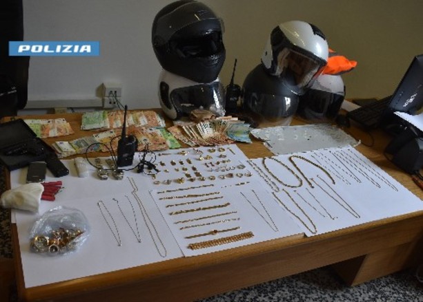 Si fingevano tecnici del riscaldamento per derubare gli anziani: oltre 20mila euro di bottino