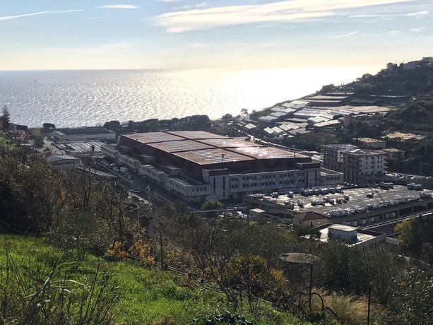 Sanremo: lavori al tetto del mercato di Valle Armea, le prime piogge allagano le aule dell'istituto turistico socio-sanitario