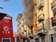 Incendio in un alloggio al secondo piano di via Cigna: i vigili del fuoco mettono in salvo 8 persone