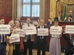 "torino: black out": minoranza all'attacco in Sala Rossa. Dal centro a Mirafiori manca di nuovo la luce "torino: black out": minoranza all'attacco in Sala Rossa. Dal centro a Mirafiori manca di nuovo la luce