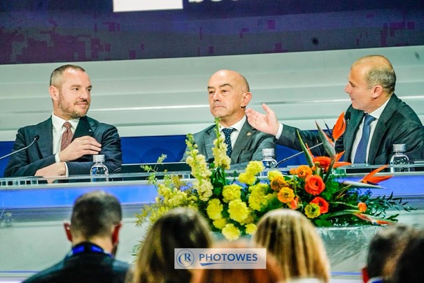 Festival: riparte la trattativa tra Rai e Comune di Sanremo, ieri sera contatto tra le parti a Roma