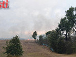 Paura in frazione Valterza: incendio minaccia le abitazioni, fiamme a un metro dalle case. Il racconto drammatico di Mauro Cuniberti [FOTO E VIDEO]