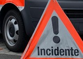 Esce di strada e finisce nella scarpata: automobilista muore in Canton Ticino