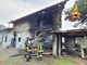 FOTO - In fiamme un edificio abbandonato a Porto Valtravaglia FOTO - In fiamme un edificio abbandonato a Porto Valtravaglia