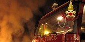 Incendio nella notte in via Majorana a Quinto: due anziani intossicati Incendio nella notte in via Majorana a Quinto: due anziani intossicati