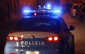 Notte di tensione in città, la polizia interviene in corso Volta per una rissa