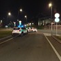 Movida e alcol, giro di vite della Polizia municipale ad Alba: controlli a tappeto e un minorenne soccorso