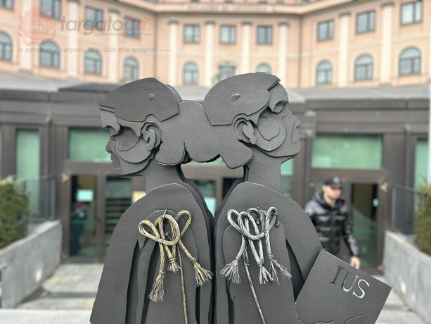 "Ti do un pugno in faccia, nel mio paese saresti già morta": le frasi choc alla compagna salvata dall’associazione Mai+Sole