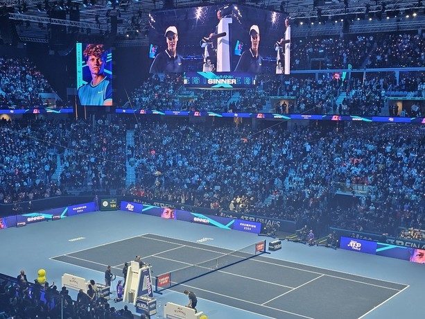 Torino pronta alle Atp Finals 2025. Casa Tennis si sdoppia: ospiti  Bastianich, Panatta e Michela Giraud