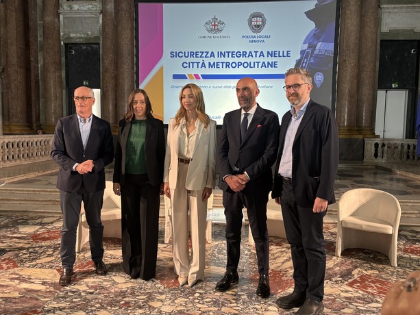 Sicurezza nelle grandi città, Salis guida l’appello dei sindaci: “Servono risorse dal governo, troppo comodo scaricare la colpa su di noi”