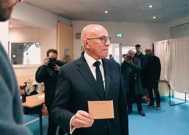 Nizza svolta a destra: Ciotti conquista il Comune e chiude l’era Estrosi Nizza svolta a destra: Ciotti conquista il Comune e chiude l’era Estrosi