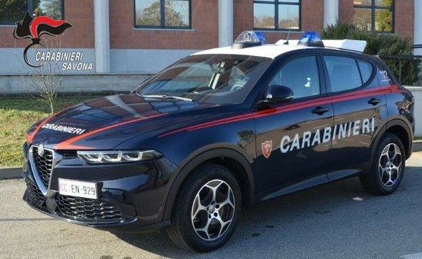 Caporalato in porto a Vado, si rifiutano di cedere una parte del proprio stipendio e vengono allontanati dal cantiere e chiusi fuori dagli alloggi: 42 i lavoratori che hanno denunciato (VIDEO)