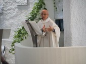 Stagionali ad Alba, don Degiorgis: "I caporali ci hanno intimato di non parlare più, o potremmo pentircene"  [INTERVISTA]