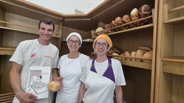 Il profumo del pane, le chiacchiere e 40 gradi davanti al forno: la vita di Luca e Sonia nel “paese” di Belforte Il profumo del pane, le chiacchiere e 40 gradi davanti al forno: la vita di Luca e Sonia nel “paese” di Belforte
