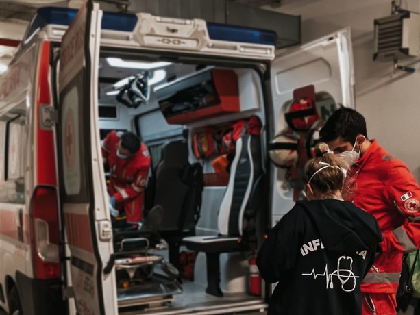 Tragedia a Bagnolo Piemonte, donna muore in un incidente in scooter