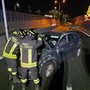 FOTO. Auto finisce contro la cuspide sulla 336 di Malpensa. Un ferito nella notte FOTO. Auto finisce contro la cuspide sulla 336 di Malpensa. Un ferito nella notte
