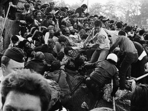 Heysel, 41 anni dopo la strage di tifosi della Juve. In Parlamento arriva la proposta: "Istituire il giorno per il ricordo delle vittime"
