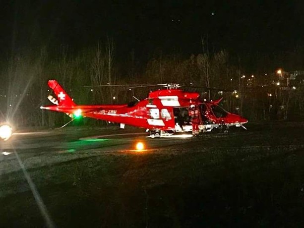 "Frontale" fra auto in Vallemaggia: 5 feriti di cui uno grave "Frontale" fra auto in Vallemaggia: 5 feriti di cui uno grave