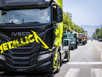 Nonostante il caldo, i giganti della strada hanno sfilato nel salotto di Torino: c'è pure il truck dei Metallica [FOTO]