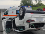 Incidente in tangenziale, auto ribaltata all'altezza di Venaria. Un ferito in codice giallo