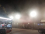 Incendio nella notte in un supermercato: le guardie giurate se ne accorgono e danno l'allarme in tempo
