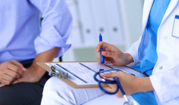 "Io che ho bisogno di una visita, costretto a rivolgermi al privato. Se non hai il Covid sei un malato di serie B"