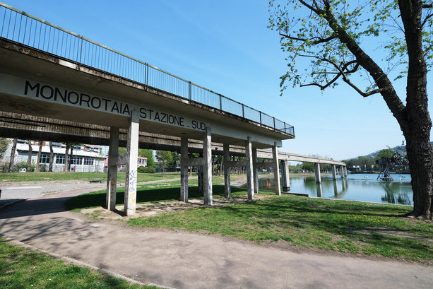 Parco Italia ’61, la nuova denuncia dei genitori: &quot;Spacciano in monopattino dietro l'asilo&quot;